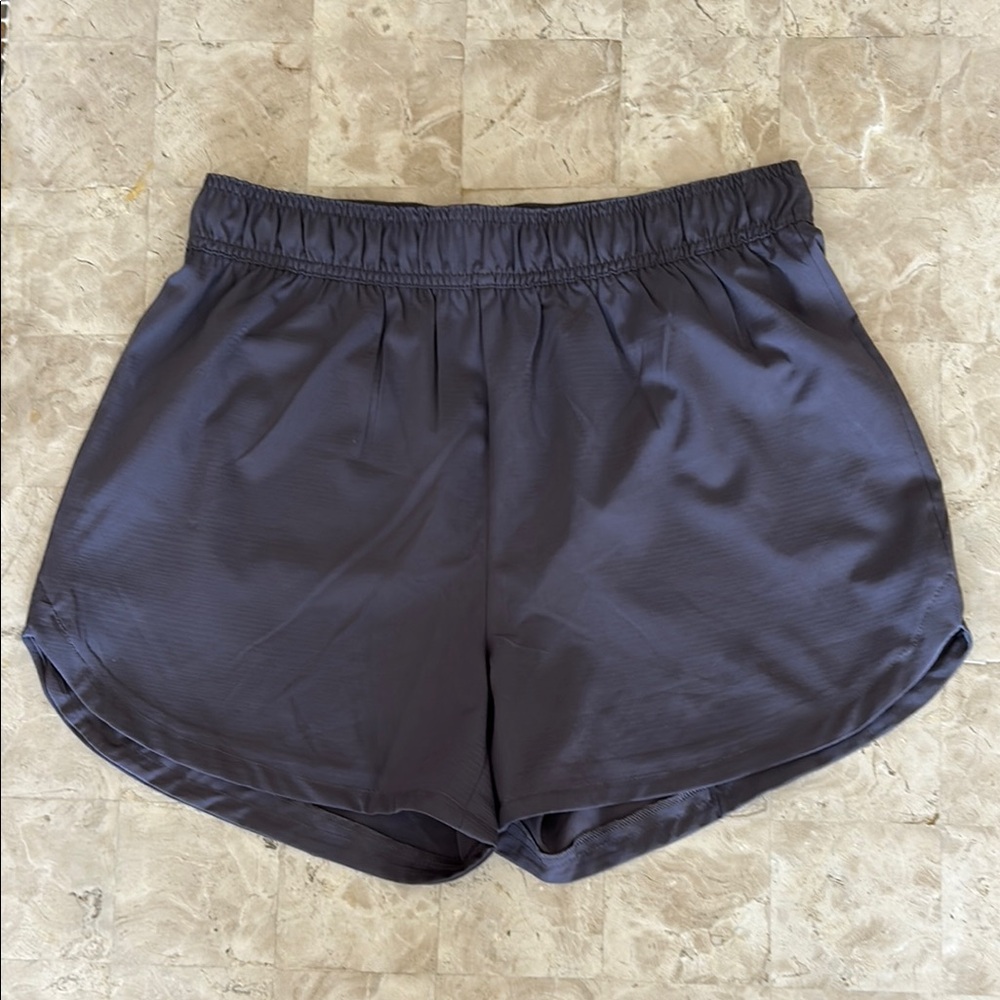NWOT Feat Women's Casual/Athletic Shorts‎ Gray Size M